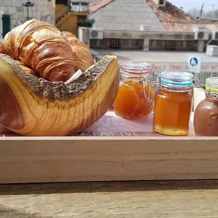 Konukevi Old Town Boutique Split